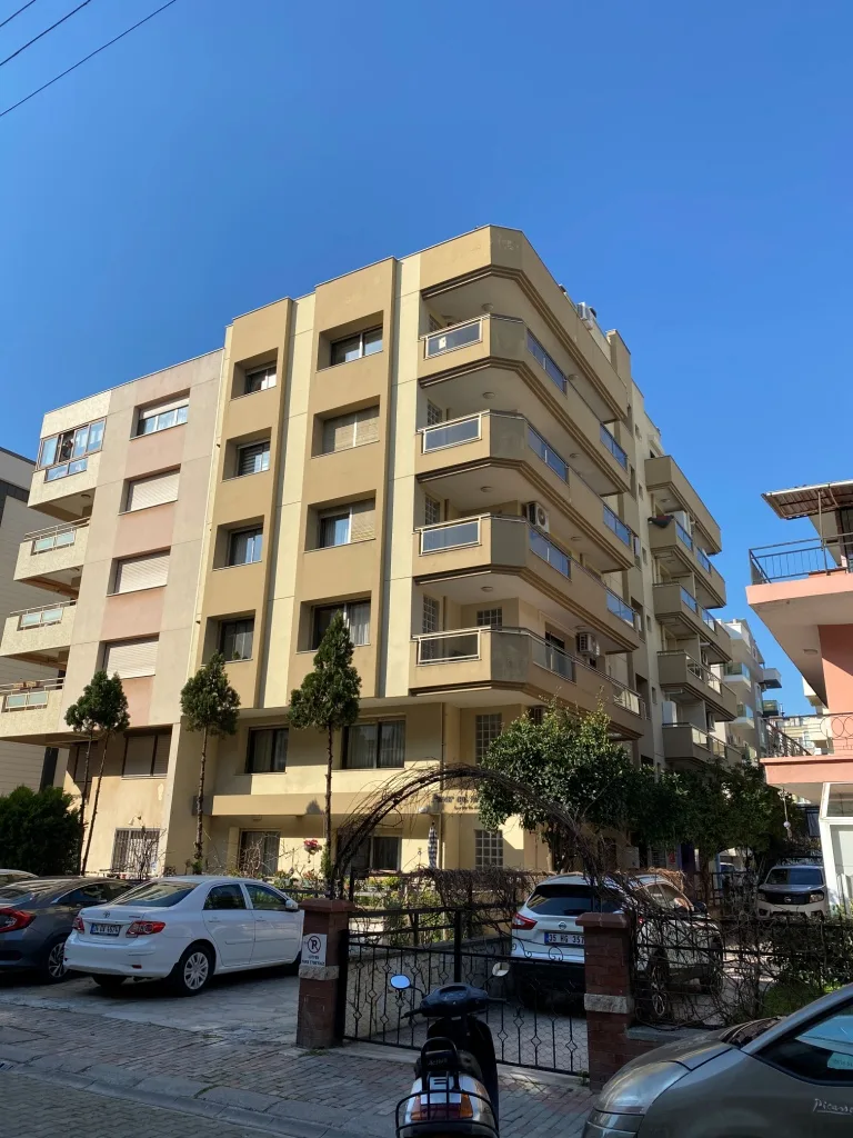Pınar Apartmanı